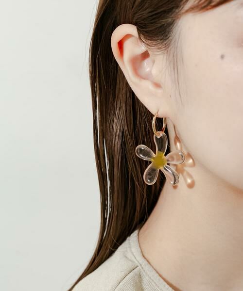 SMELLY / スメリー ピアス・イヤリング | クリアフラワーメタルフープピアス | 詳細7