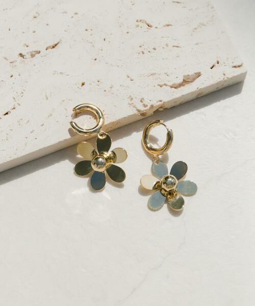 SMELLY / スメリー ピアス・イヤリング | メタルフラワースウィングピアス | 詳細1
