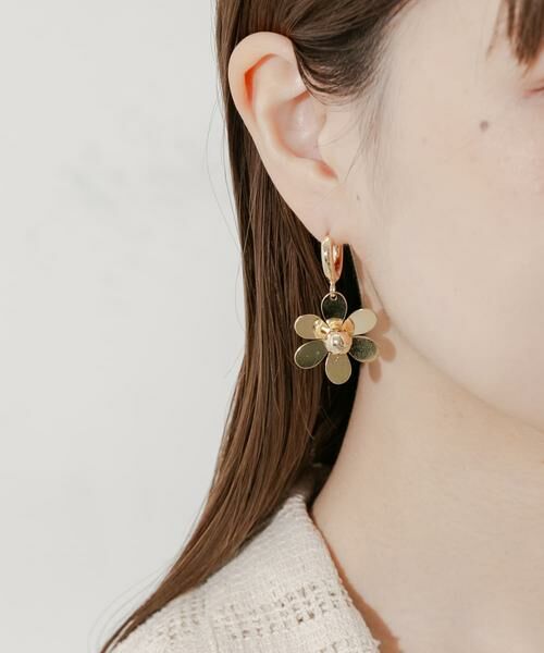 SMELLY / スメリー ピアス・イヤリング | メタルフラワースウィングピアス | 詳細2