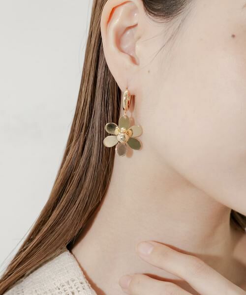 SMELLY / スメリー ピアス・イヤリング | メタルフラワースウィングピアス | 詳細3