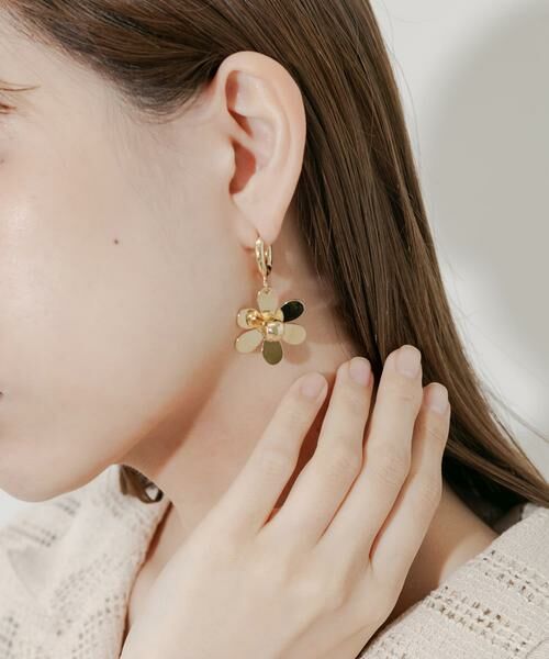SMELLY / スメリー ピアス・イヤリング | メタルフラワースウィングピアス | 詳細7