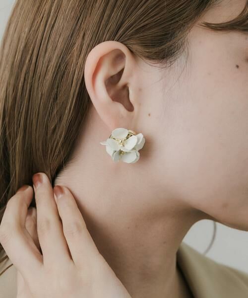 SMELLY / スメリー ピアス・イヤリング | マットプレートフラワーピアス | 詳細2