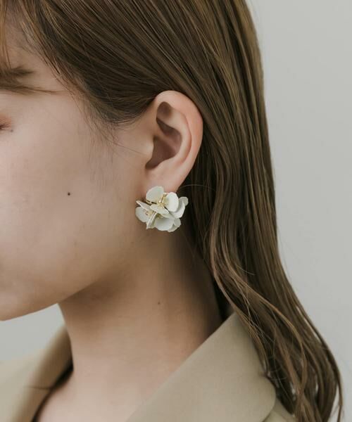 SMELLY / スメリー ピアス・イヤリング | マットプレートフラワーピアス | 詳細3