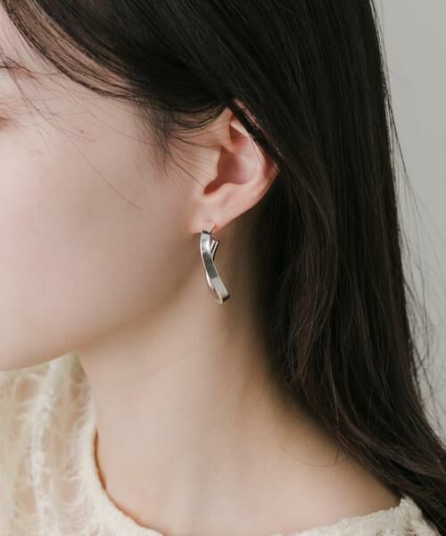 SMELLY / スメリー ピアス・イヤリング | メタルニュアンスカーブピアス | 詳細3