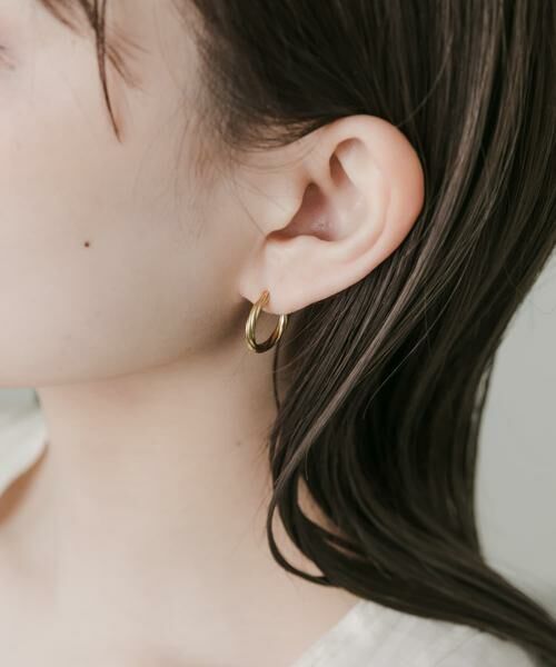 SMELLY / スメリー ピアス・イヤリング | ステンレスツイストフープピアス | 詳細1