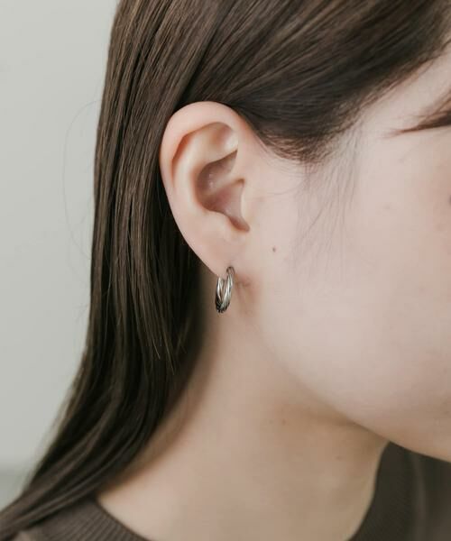 SMELLY / スメリー ピアス・イヤリング | ステンレスツイストフープピアス | 詳細8