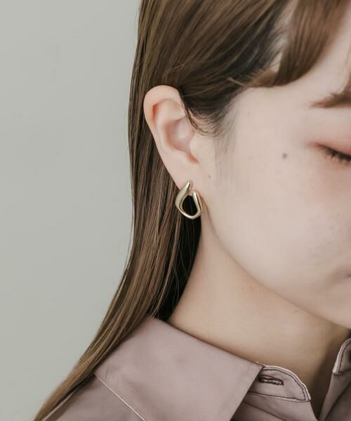SMELLY / スメリー ピアス・イヤリング | メタルラインカーブピアス | 詳細1
