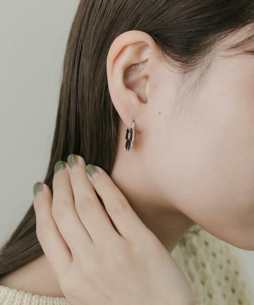 SMELLY / スメリー ピアス・イヤリング | フラワープレートフープピアス | 詳細6