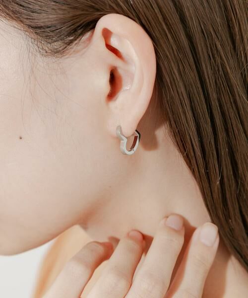 SMELLY / スメリー ピアス・イヤリング | ステンレスハートワンタッチピアス | 詳細2