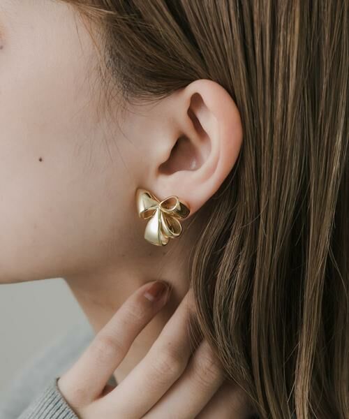SMELLY / スメリー ピアス・イヤリング | ニュアンスリボンモチーフイヤリング | 詳細3