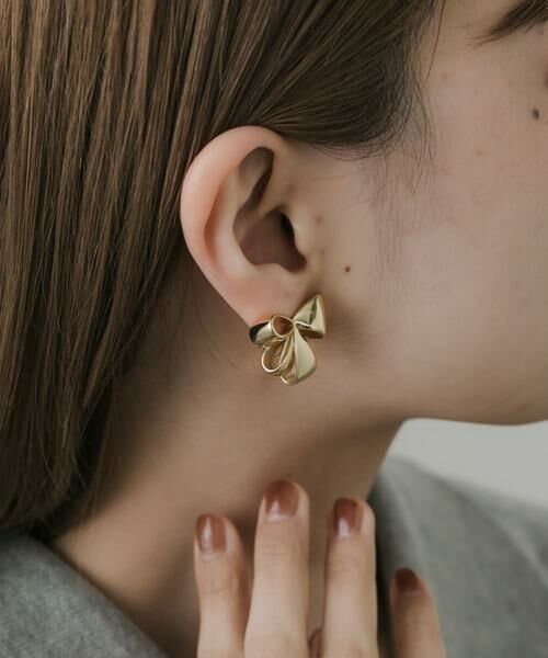 SMELLY / スメリー ピアス・イヤリング | ニュアンスリボンモチーフイヤリング | 詳細7