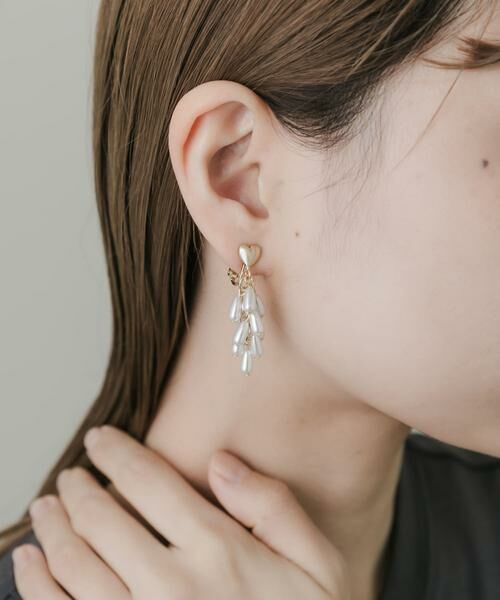 SMELLY / スメリー ピアス・イヤリング | メタルハートパールシャワーイヤリング | 詳細3