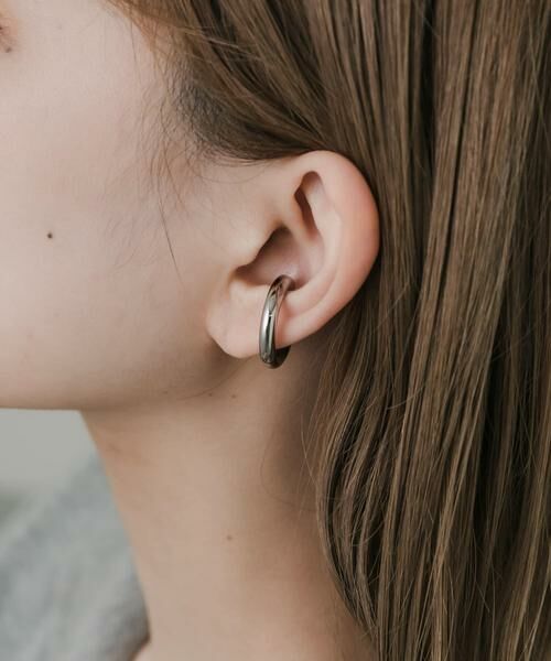 SMELLY / スメリー ピアス・イヤリング | ステンレスシンプルイヤカフ | 詳細1