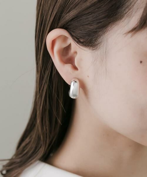 SMELLY / スメリー ピアス・イヤリング | ニュアンスカーブプックリイヤリング | 詳細4
