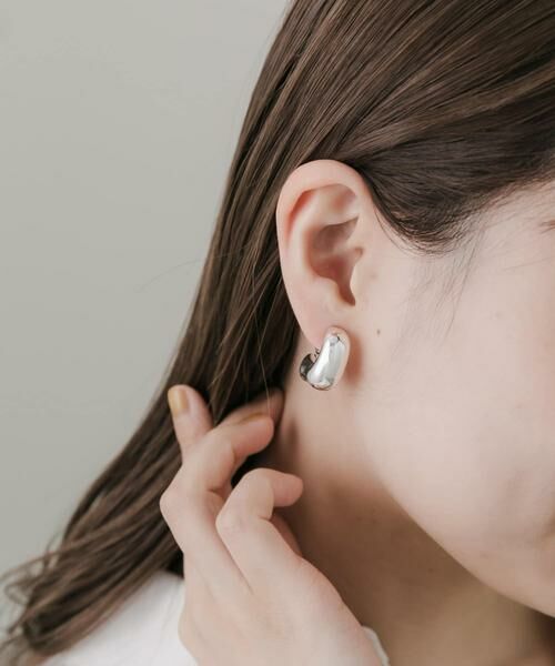 SMELLY / スメリー ピアス・イヤリング | ニュアンスカーブプックリイヤリング | 詳細6