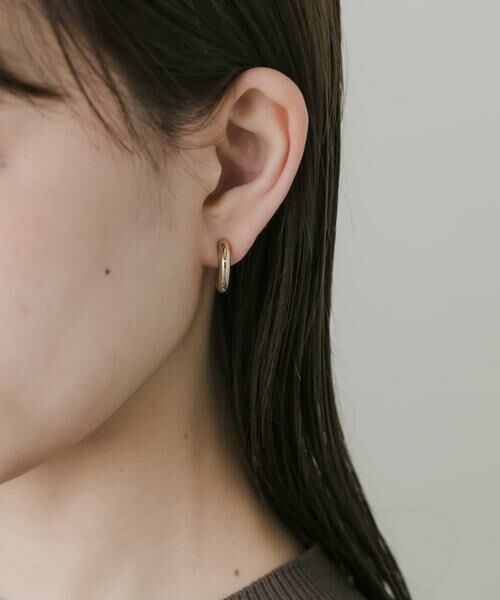 SMELLY / スメリー ピアス・イヤリング | メタルシンプルカーブイヤリング | 詳細2