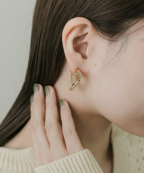 SMELLY / スメリー ピアス・イヤリング | プレートデザインフープイヤリング | 詳細3