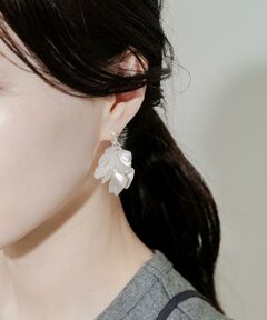 SMELLY / スメリー ピアス・イヤリング | メタルペタルモチーフイヤリング