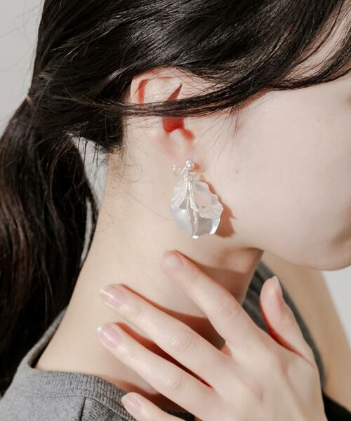 SMELLY / スメリー ピアス・イヤリング | メタルペタルモチーフイヤリング | 詳細2