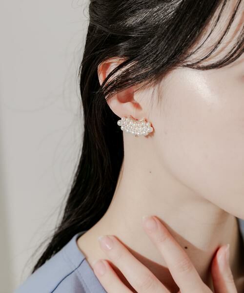 SMELLY / スメリー ピアス・イヤリング | グラデーションパールカーブイヤリング | 詳細4