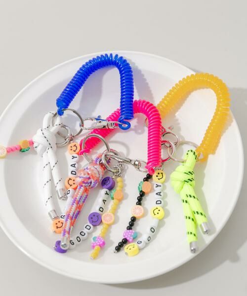 SMELLY / スメリー キーホルダー・ストラップ | カラフルコイルビーズキーチェーン | 詳細3