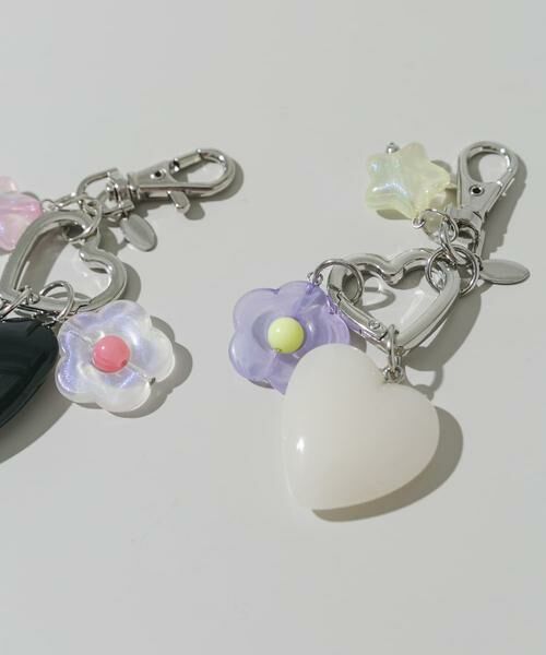 SMELLY / スメリー キーホルダー・ストラップ | ハートフラワーキーチェーン | 詳細1