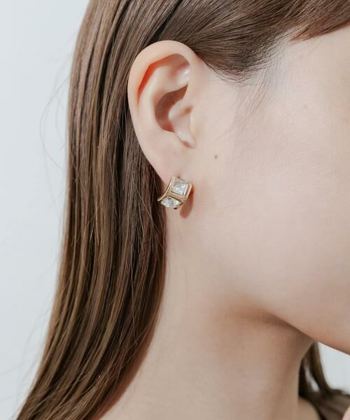 SMELLY / スメリー ピアス・イヤリング | レクタングルカーブビジューピアス | 詳細1