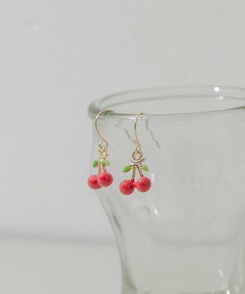 SMELLY / スメリー ピアス・イヤリング | チェリーモチーフフックピアス | 詳細3
