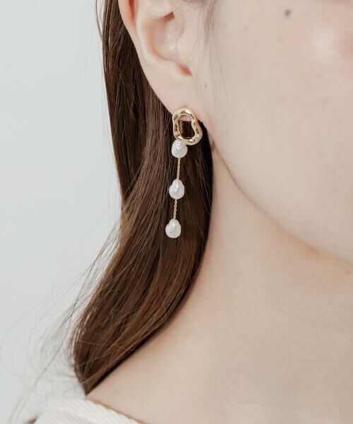 SMELLY / スメリー ピアス・イヤリング | トリプルパールチェーンピアス | 詳細2