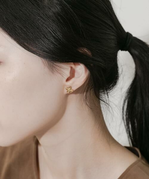 SMELLY / スメリー ピアス・イヤリング | ステンレスフラワーモチーフピアス | 詳細3