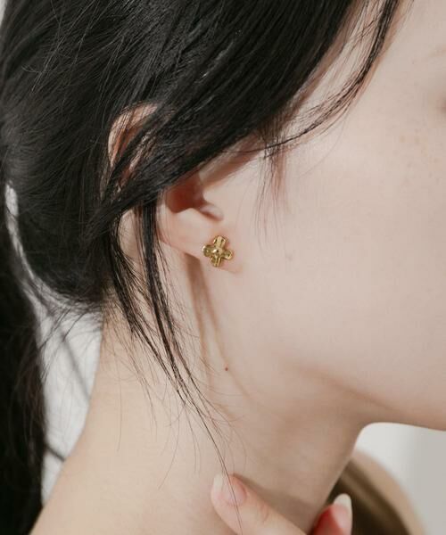 SMELLY / スメリー ピアス・イヤリング | ステンレスフラワーモチーフピアス | 詳細4