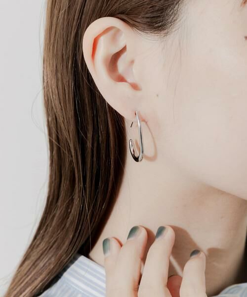 SMELLY / スメリー ピアス・イヤリング | ステンレスカーブフックピアス | 詳細2