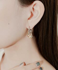 SMELLY / スメリー ピアス・イヤリング | ニュアンスカーブコンビメタルピアス