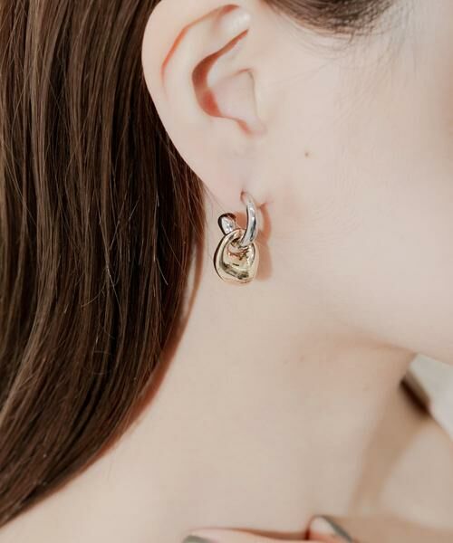 SMELLY / スメリー ピアス・イヤリング | ニュアンスカーブコンビメタルピアス | 詳細2