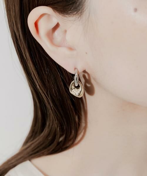 SMELLY / スメリー ピアス・イヤリング | ニュアンスカーブコンビメタルピアス | 詳細3