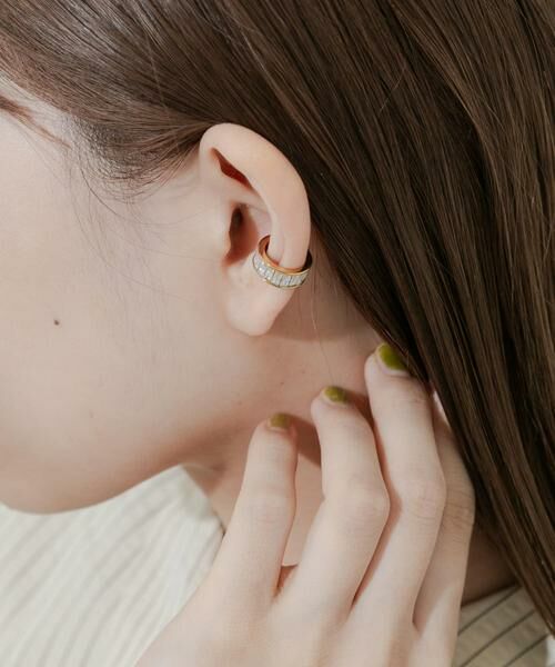 SMELLY / スメリー ピアス・イヤリング | ステンレスビジューイヤカフ | 詳細1