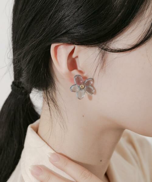 SMELLY / スメリー ピアス・イヤリング | カラークリアフラワーイヤリング | 詳細2