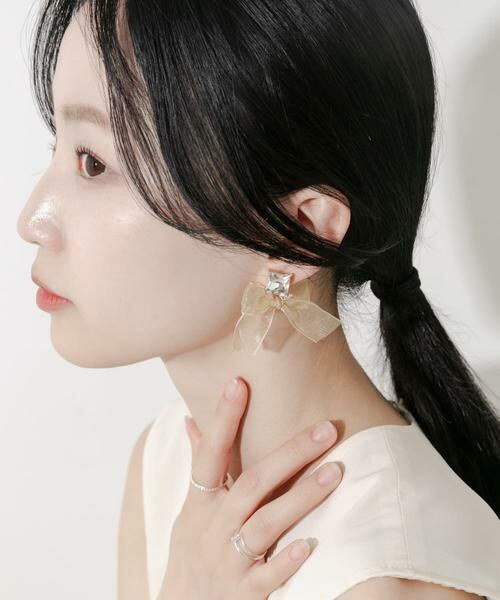 SMELLY / スメリー ピアス・イヤリング | スクエアビジューリボンイヤリング | 詳細1