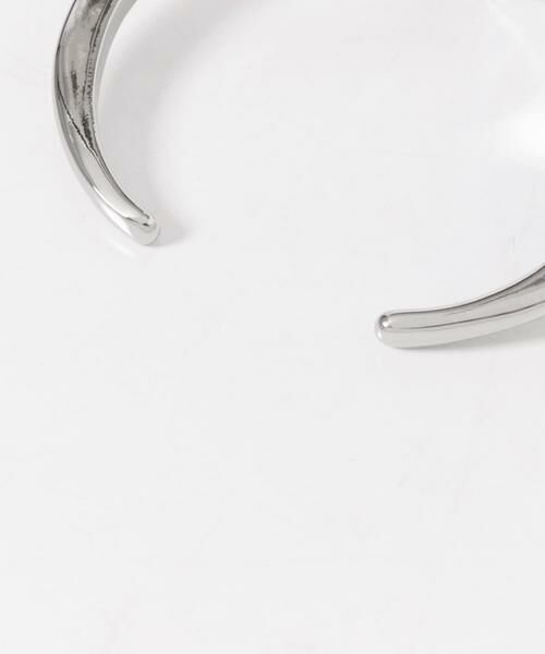 SMELLY / スメリー ブレスレット・バングル | Vラインカーブメタルバングル | 詳細4