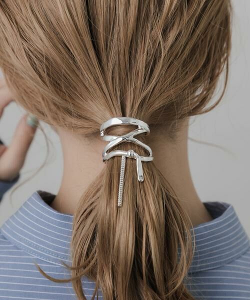 SMELLY / スメリー ヘアアクセサリー | ニュアンスメタルリボンヘアカフ | 詳細1