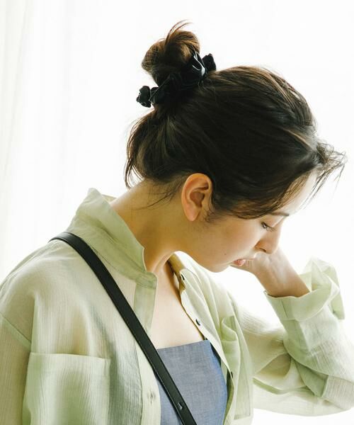 SMELLY / スメリー ヘアゴム・シュシュ | フェイクレザーローズシュシュ | 詳細3