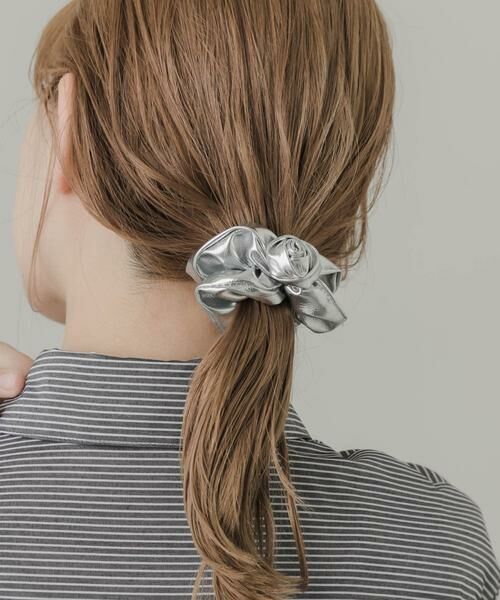 SMELLY / スメリー ヘアゴム・シュシュ | フェイクレザーローズシュシュ | 詳細7