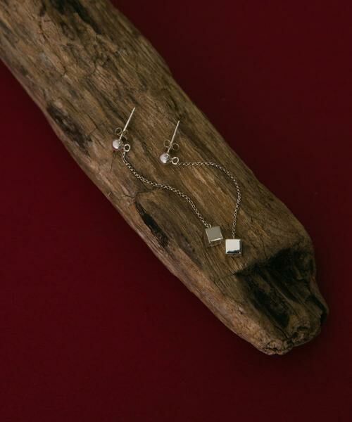 SMELLY / スメリー ピアス・イヤリング | SMELLY so　cube chain  pierce | 詳細2