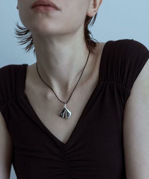 SMELLY / スメリー ネックレス・ペンダント・チョーカー | SMELLY so’　frill piece cord necklace | 詳細5