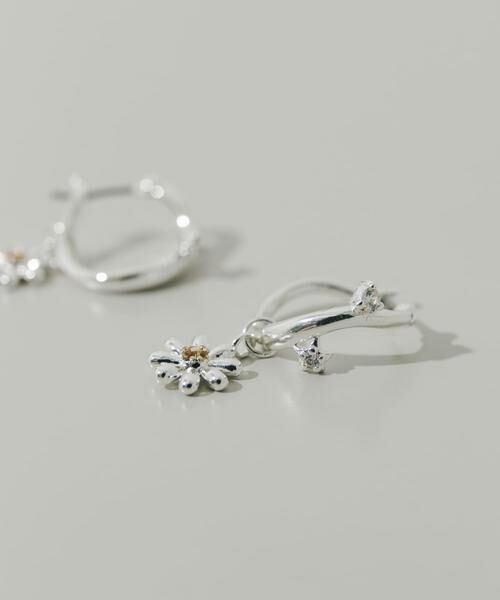 SMELLY / スメリー ピアス・イヤリング | フラワーチャームデザインフープピアス | 詳細1