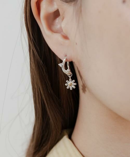 SMELLY / スメリー ピアス・イヤリング | フラワーチャームデザインフープピアス | 詳細2