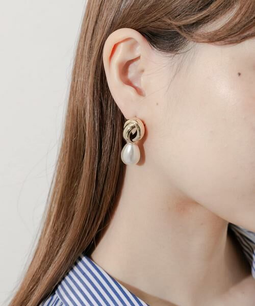SMELLY / スメリー ピアス・イヤリング | クロスループティアドロップパールピアス | 詳細2