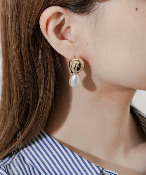 SMELLY / スメリー ピアス・イヤリング | クロスループティアドロップパールピアス | 詳細3