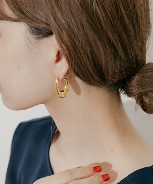 SMELLY / スメリー ピアス・イヤリング | ステンレスオーバルフープピアス | 詳細3