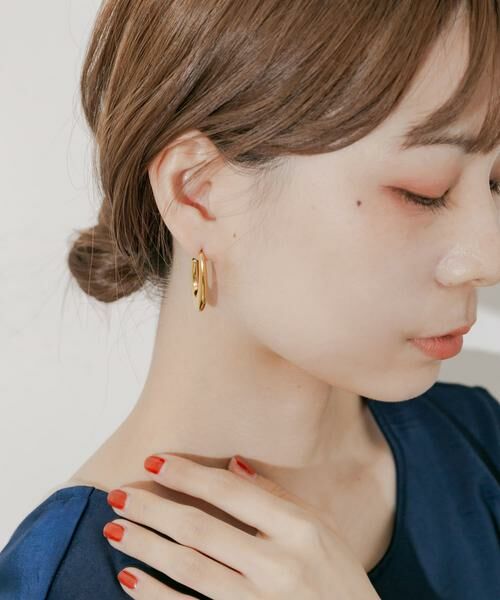 SMELLY / スメリー ピアス・イヤリング | ステンレスオーバルフープピアス | 詳細4